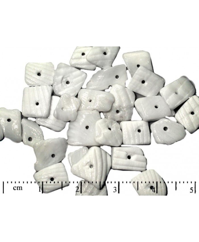 Perlové korále - zlomky, bílá